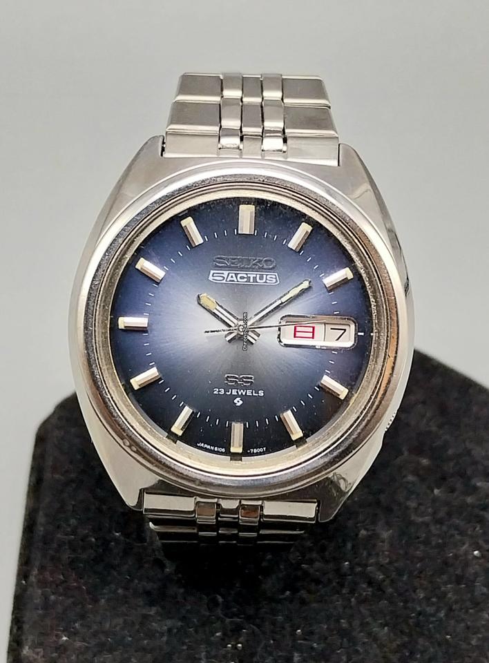 Seiko 5 Actus SS 23 Jewels 6106-7520 Vintage Mens Automatic October 1972  Watch